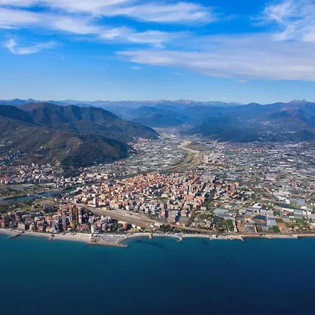 شقة Spazioso Attico Fronte Mare