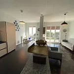 Apartment Spazioso Attico Fronte Mare Albenga