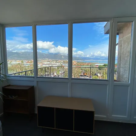 Apartament Spazioso Attico Fronte Mare Albenga