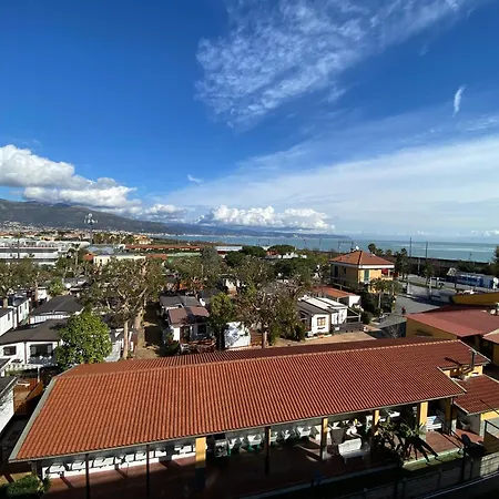 Appartement Spazioso Attico Fronte Mare Albenga
